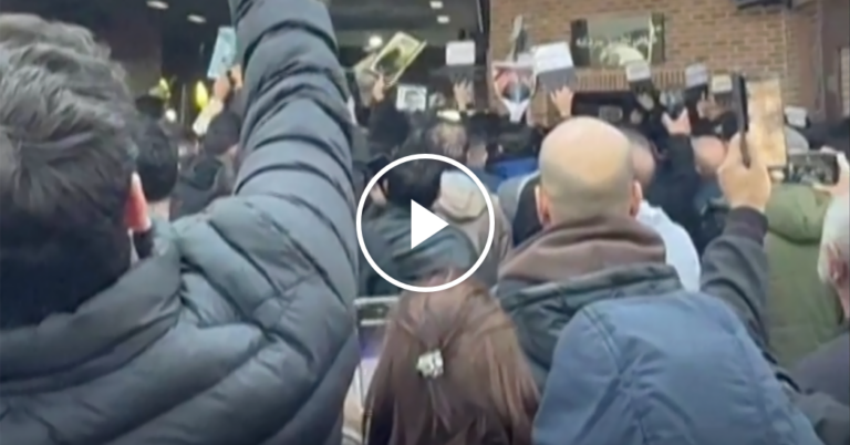 Iranians Mourn Protest Victims as Anger Boils Over