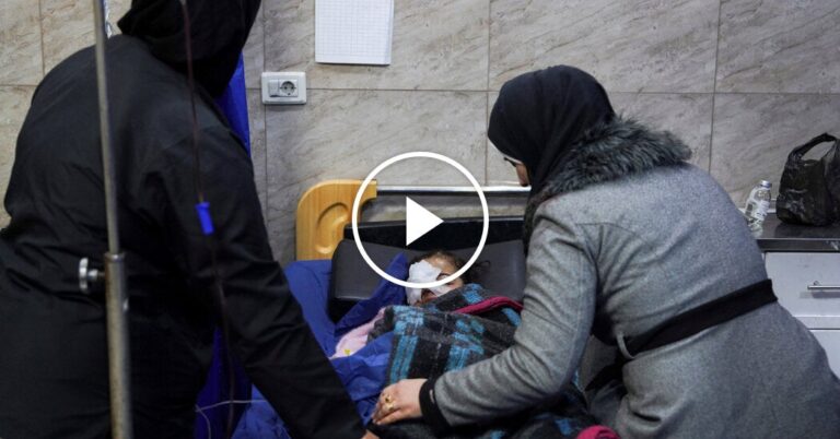 Aleppo Residents Escaping as Conflict Resumes