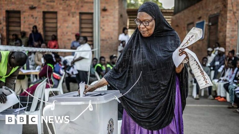 Bobi Wine challenges Yoweri Museveni in presidential election