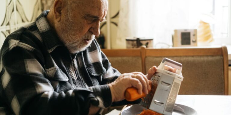 CBO predicts more deaths than births in 2030, with immigrants as the only source of population growth