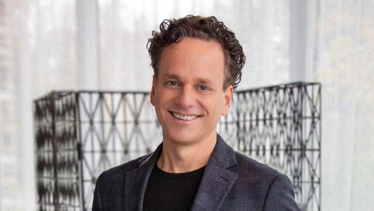 Paul Smelt has been appointed as the Chief Operating Officer at peermusic