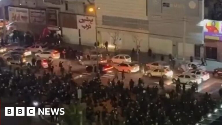 Videos show massive anti-government protests in Tehran and other Iranian cities