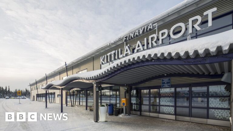 Cold weather forces cancellation of flights, leaving thousands of tourists stranded in Lapland