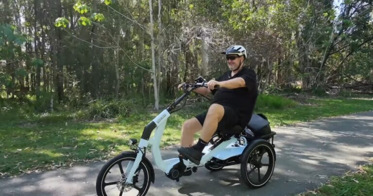 Electric Trike Provides Comfortable, Stable, and Flexible Riding Experience